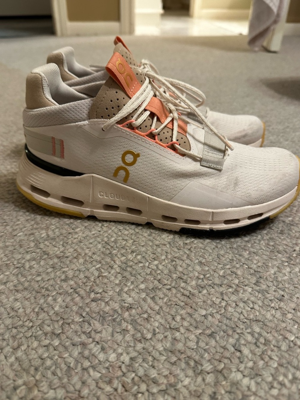 On Running Women’s Cloudnova 2 Limited Edition